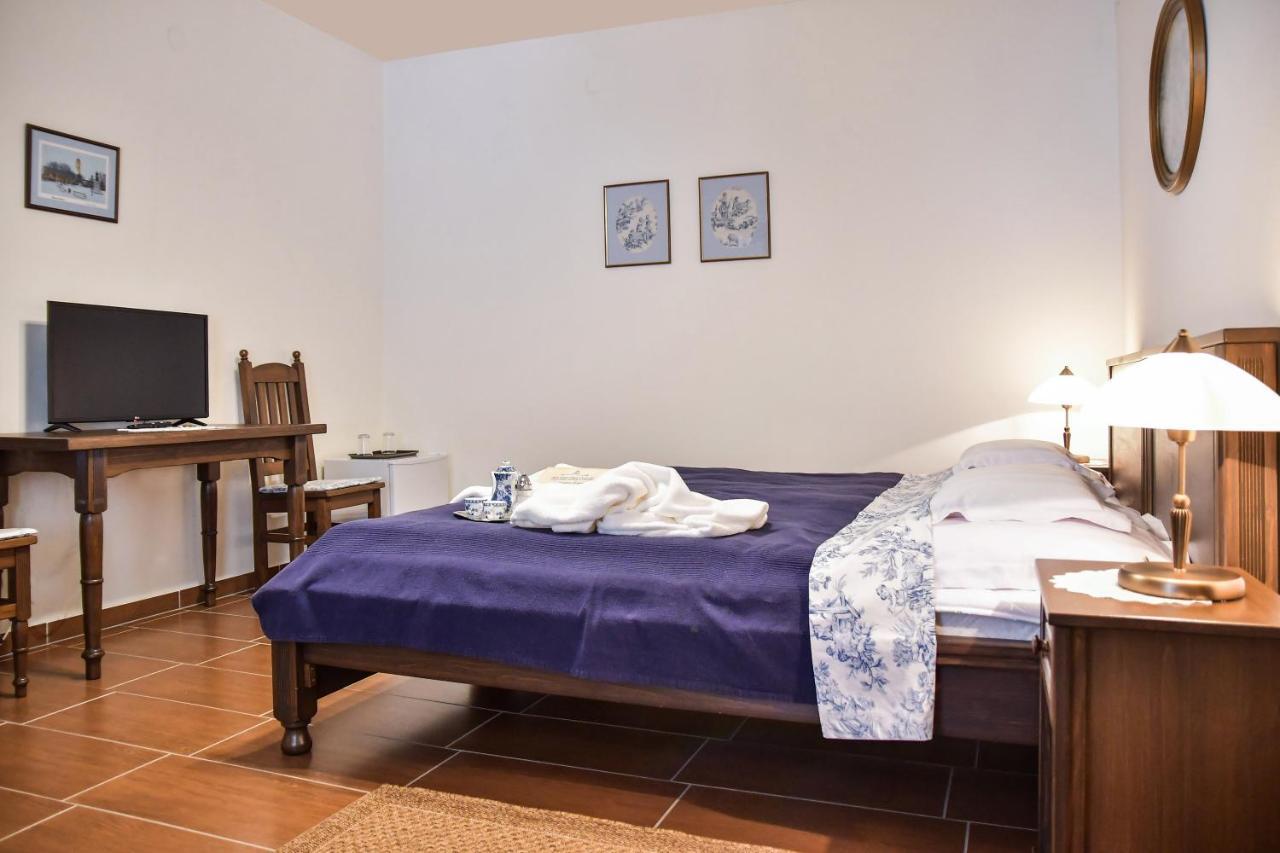 Szin-Es Vendeghaz Bed & Breakfast แซนแตช ภายนอก รูปภาพ