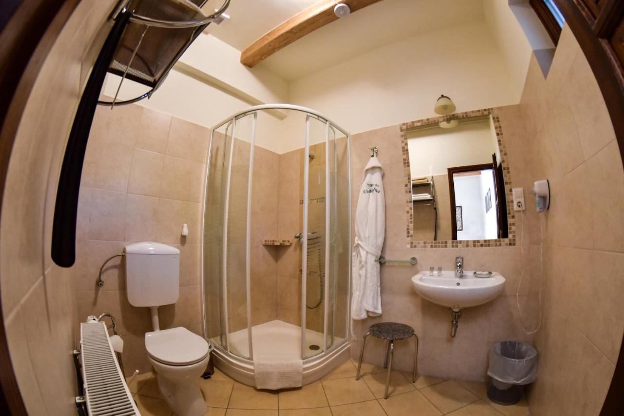 Szin-Es Vendeghaz Bed & Breakfast แซนแตช ภายนอก รูปภาพ